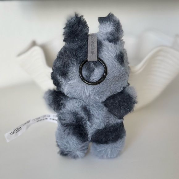 Labubu Big Into Energy Series ID Rainbow Chase Secret Monster Plush keychain - Picture 2 of 3